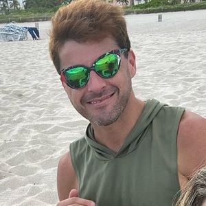 Meet your Posher, Cristobal ignacio